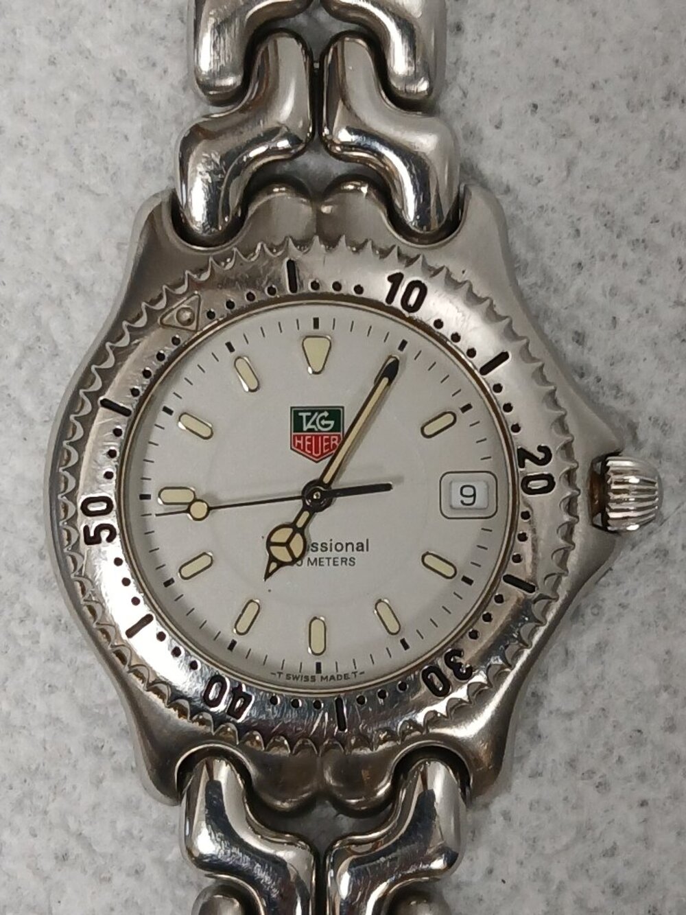 Tag Heuer Professional 200 Men's Quartz Watch WG1112-O Silver Color OJ264-4